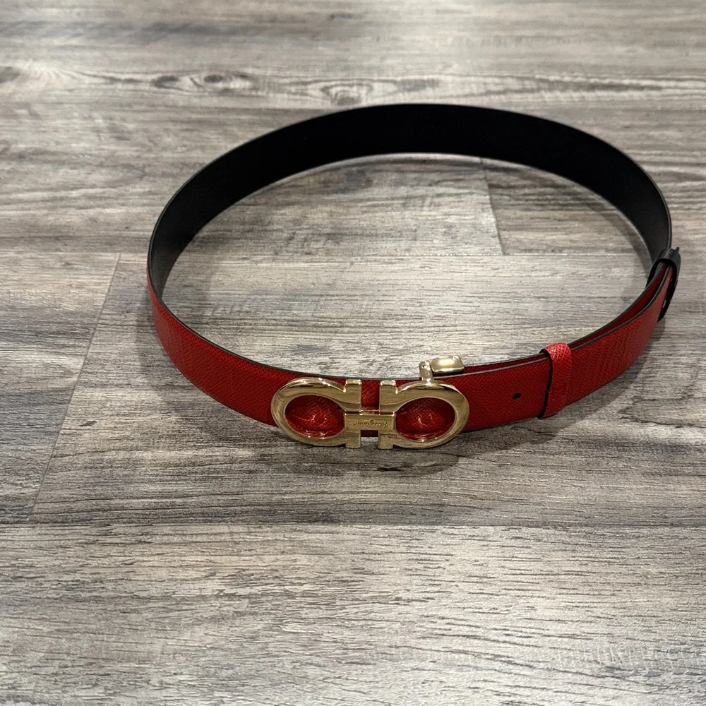 Salvatore Ferragamo Gancini Reversible Red Black Leather Belt Gold Buckle